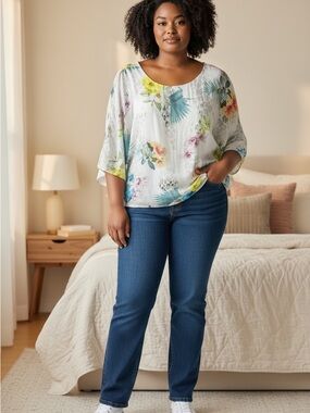 Silk Floral Scoop-Neck Blouse in White with Pastel Print L